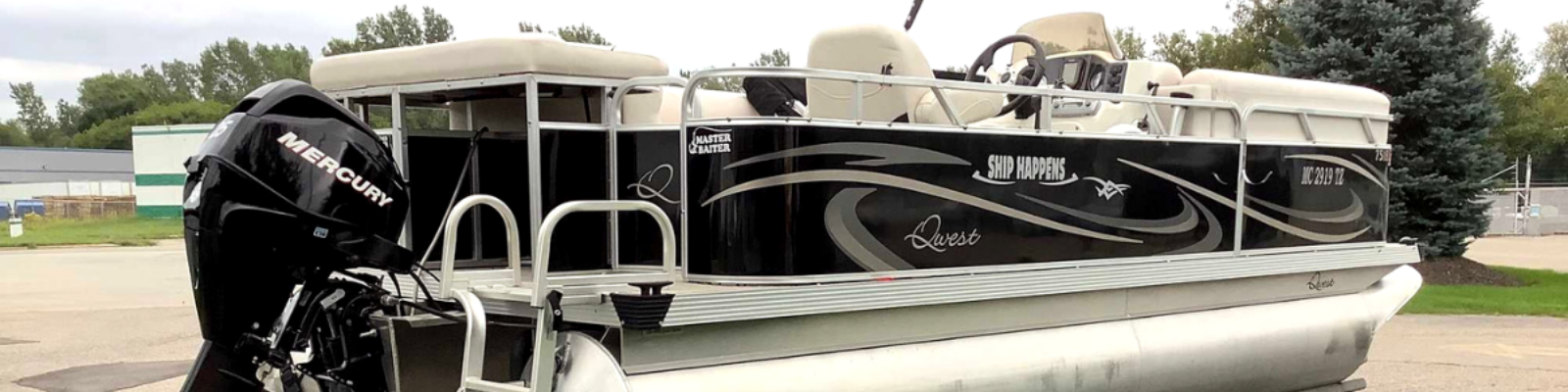 pontoon boat