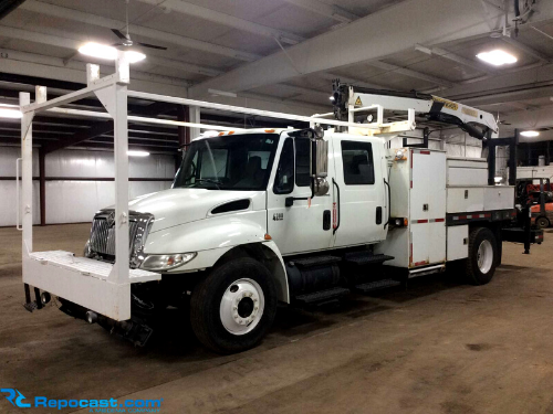 2006 International 4300 Crane Truck