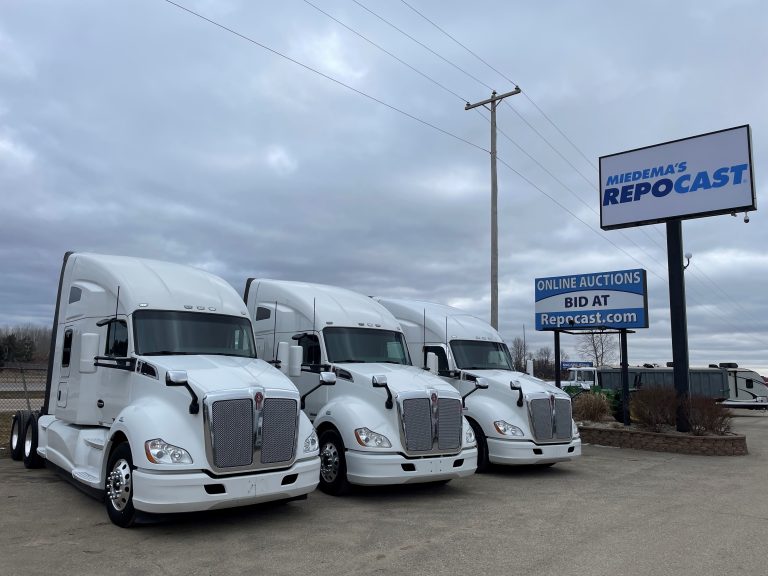 2019 Kenworth T680 Semi